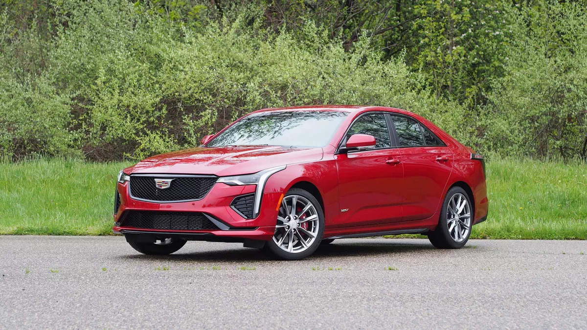 Hier finden Sie alles, was Sie über den Cadillac CT4 wissen müssen