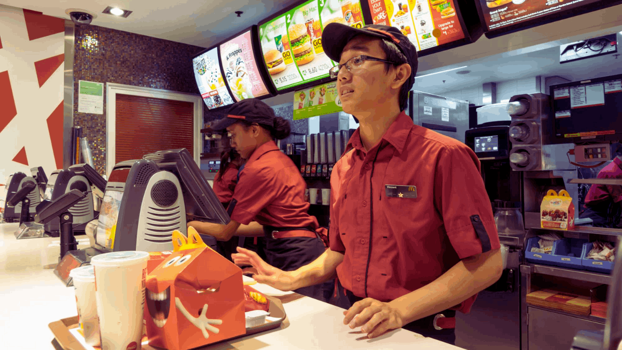 Stellenangebote bei McDonald’s: Erfahren Sie mehr über die Vorteile, für dieses Unternehmen zu arbeiten